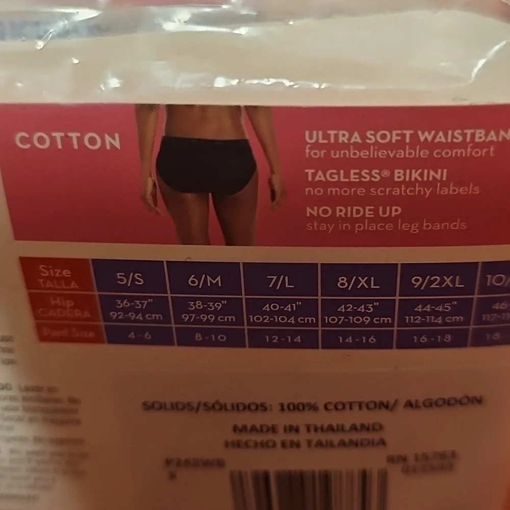 Nwt Hanes 2 Pairs women's Cotton Bikini Underwear - Black and Cream - Picture 4 of 5